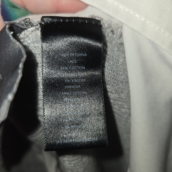 Simply Vera Vera Wang Gray Lace Overlay Sweatshirt - Picture 4 of 5